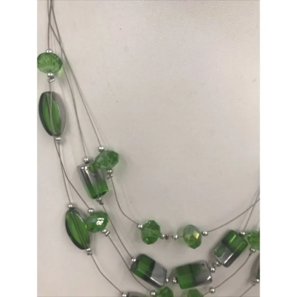 Unbranded silver tone